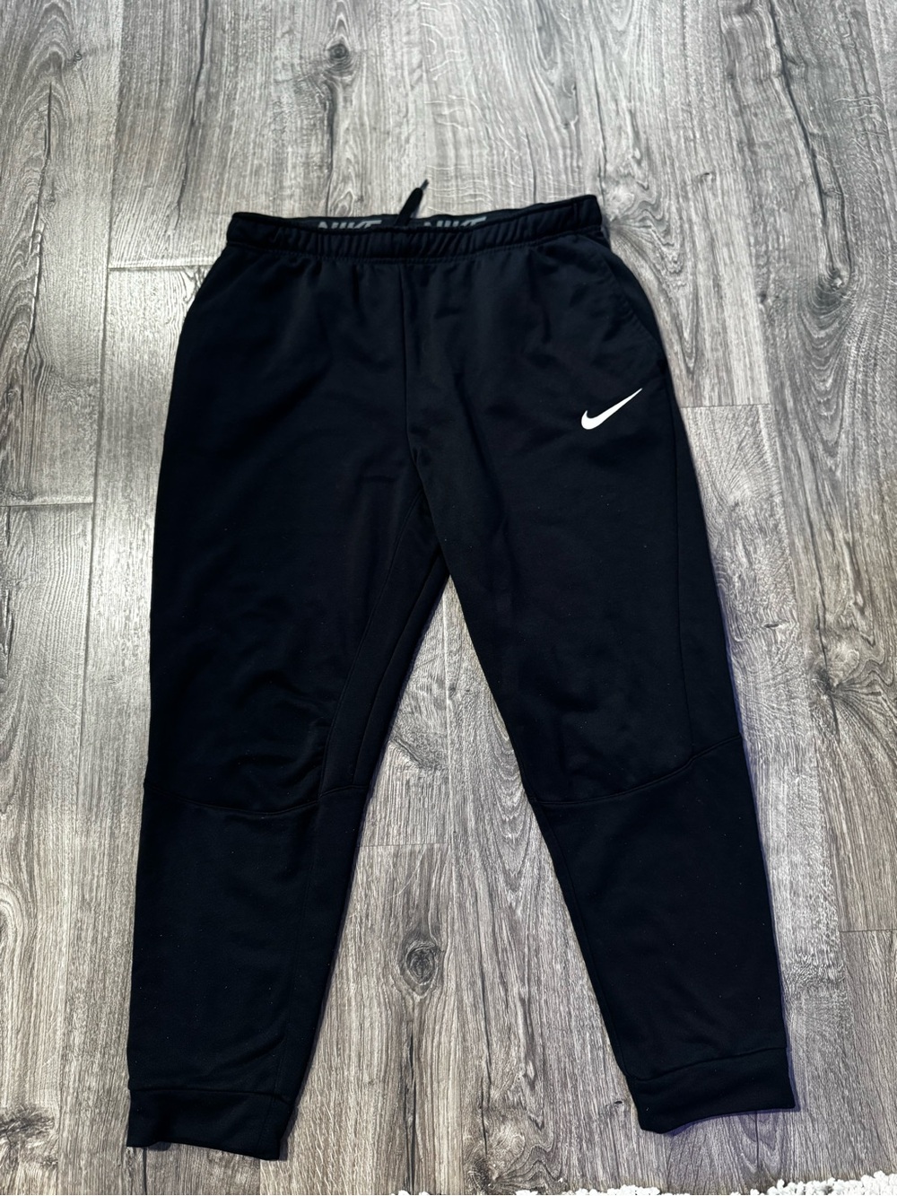 Nike Dri Fit Black Joggers with White Swoosh Accent size XL men pockets
